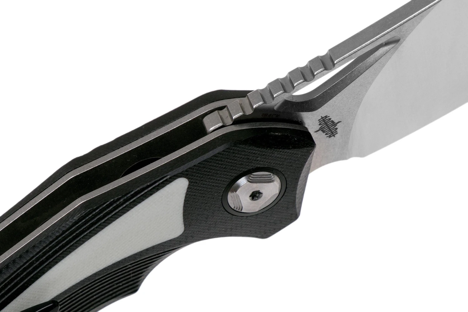 Bestech Kasta BG45A Black White G10, Two Tone Satin Couteau De Poche, Kombou Design 6 Bestech Kasta BG45A Black White G10, Two Tone Satin Couteau De Poche, Kombou Design – Image 6