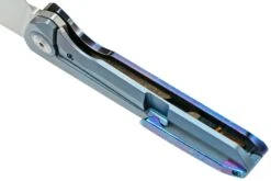 Kansept Bulldozer K1028A3 Stonewashed CPM-20CV, Blue Timascus Couteau De Poche, Kim Ning Design -Marché Couteaux Magasin KSK1028A3 06 kansept