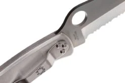 Spyderco Police C07S Serrated Couteau De Poche -Marché Couteaux Magasin SP C07S 06 spyderco spc07s 06