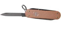 Victorinox Classic SD Alox Colours, Fresh Peach 0.6221.202G Couteau Suisse -Marché Couteaux Magasin VT0 6221 202G 03 victorinox