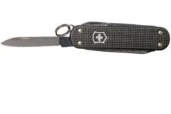 Victorinox Classic SD Alox Limited Edition 2022, 0.6221.L22 Thunder Gray Zwitsers Couteau De Poche -Marché Couteaux Magasin VT0 6221 L22 03 victorinox